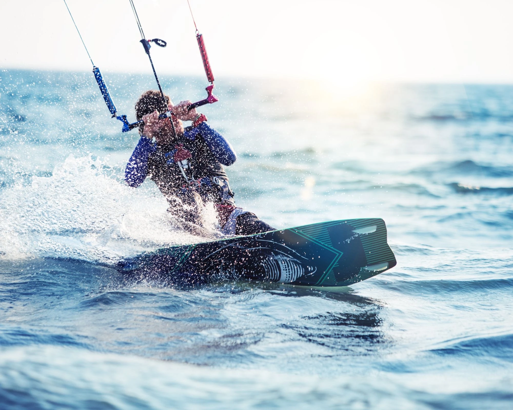 You are currently viewing 8 conseils et astuces à suivre pour maîtriser facilement son waterstart en kitesurf 